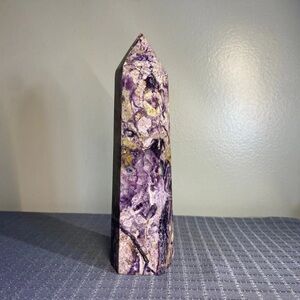 7 inch Amethyst Lace Agate with Iron Oxide Inclusion 798 Grams